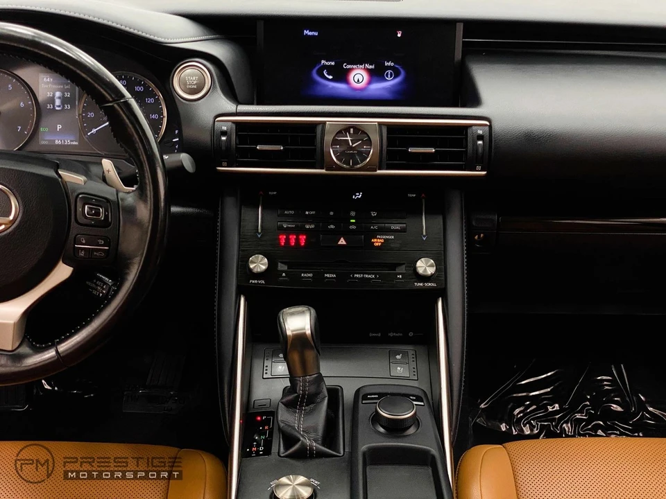 2017 Lexus IS 3rd Gen - Image 20 of 31