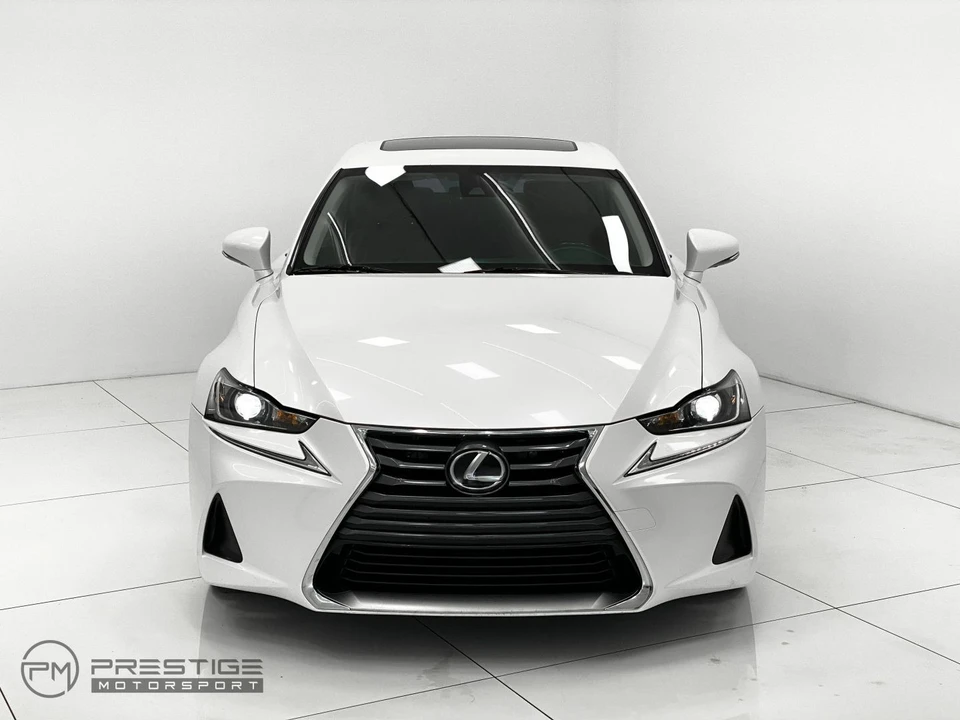 2017 Lexus IS 3rd Gen - Image 27 of 31