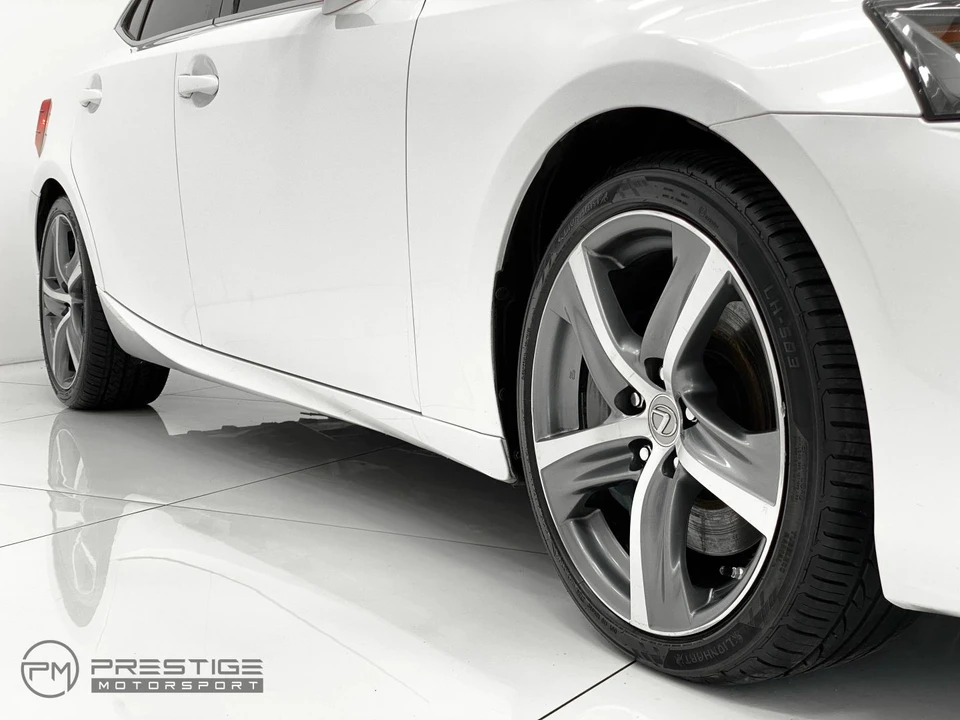 2017 Lexus IS 3rd Gen - Image 13 of 31