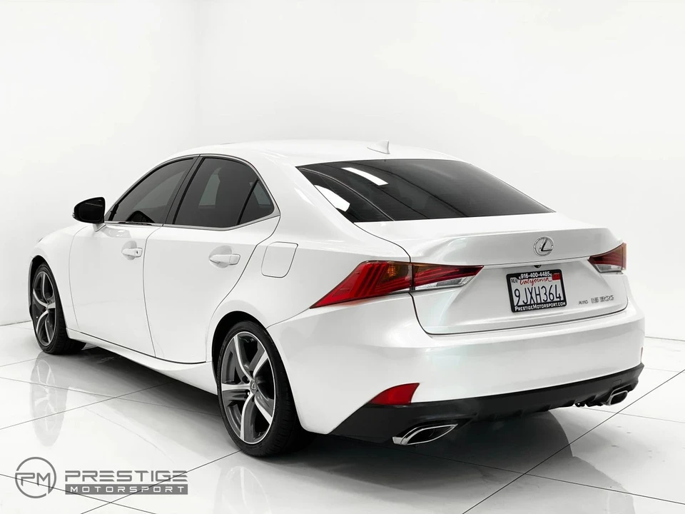 2017 Lexus IS 3rd Gen - Image 8 of 31