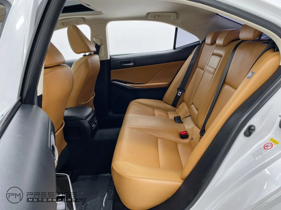 2017 Lexus IS 3rd Gen - Image 24 of 31