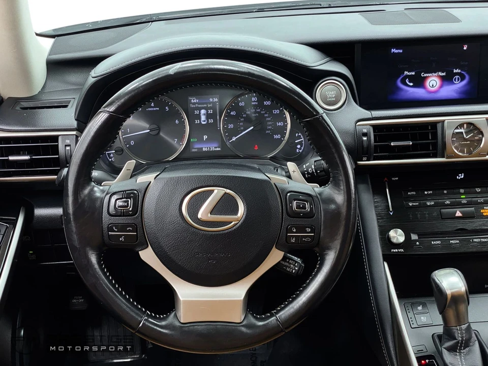 2017 Lexus IS 3rd Gen - Image 21 of 31
