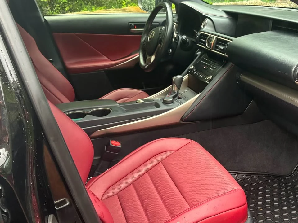 2017 Lexus IS 3rd Gen - Image 4 of 4