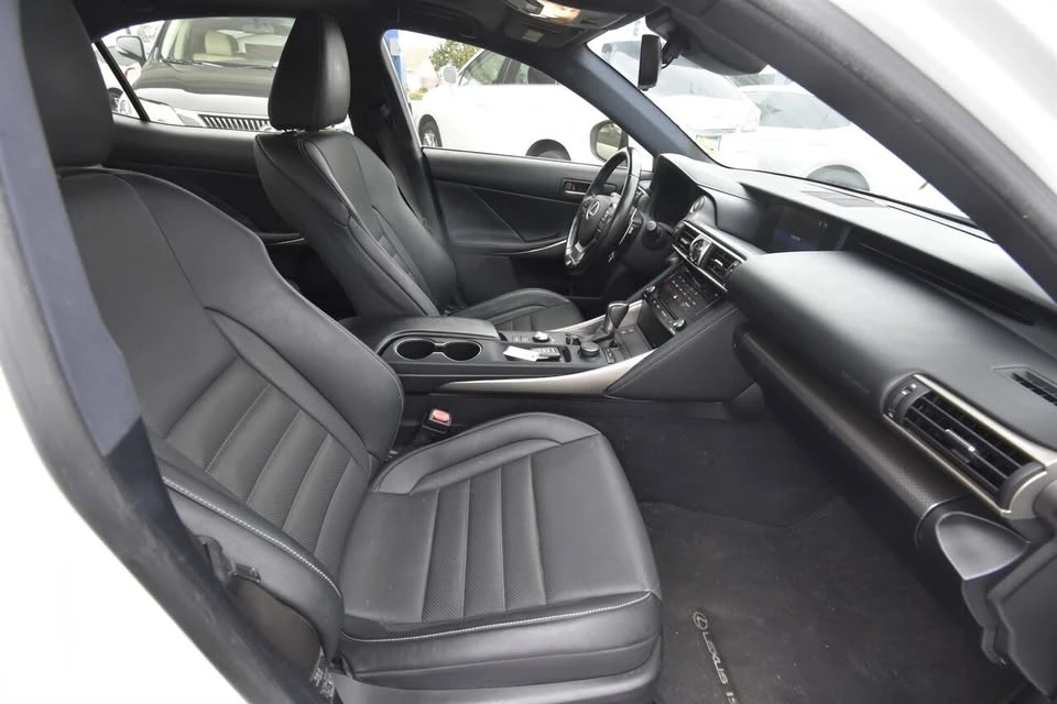 2017 Lexus IS 3rd Gen - Image 9 of 20