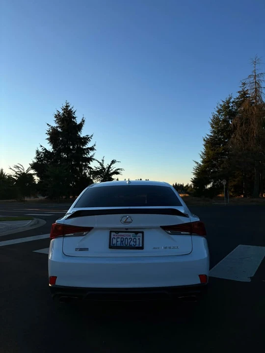 2017 Lexus IS 3rd Gen - Image 5 of 16