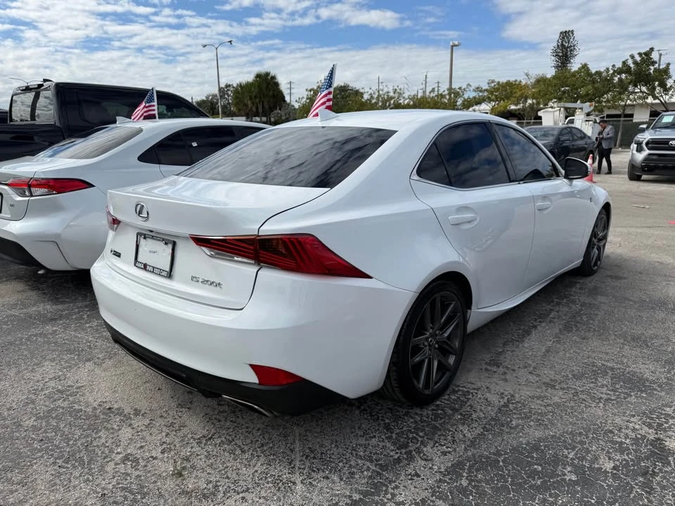 2017 Lexus IS 3rd Gen - Image 4 of 10