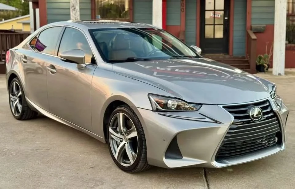 2017 Lexus IS 3rd Gen - Image 7 of 15