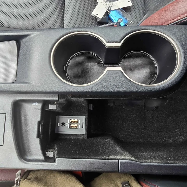 2017 Lexus IS 3rd Gen - Image 18 of 18