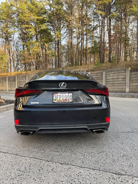 2017 Lexus IS 3rd Gen - Image 5 of 12