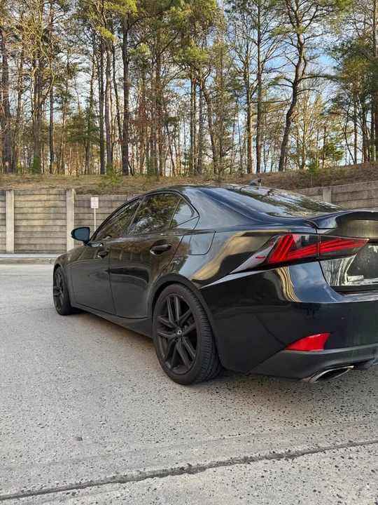2017 Lexus IS 3rd Gen - Image 6 of 12