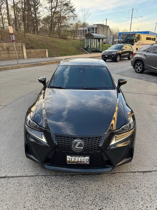 2017 Lexus IS 3rd Gen - Image 4 of 12