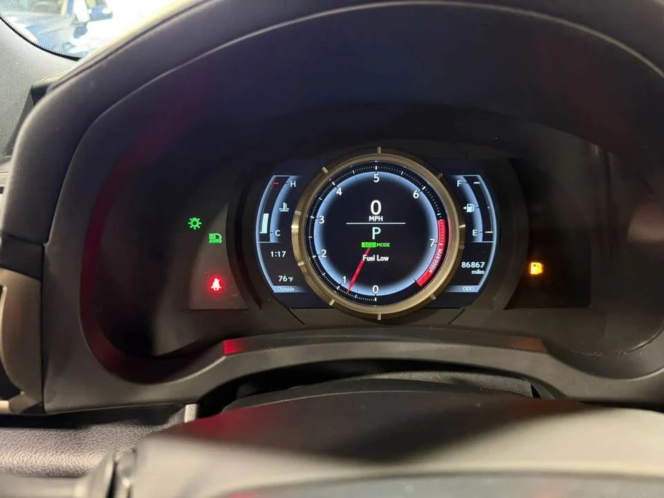 2017 Lexus IS 3rd Gen - Image 14 of 20