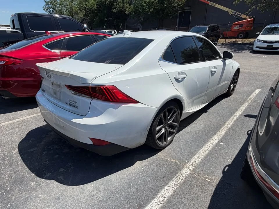 2017 Lexus IS 3rd Gen - Image 4 of 11