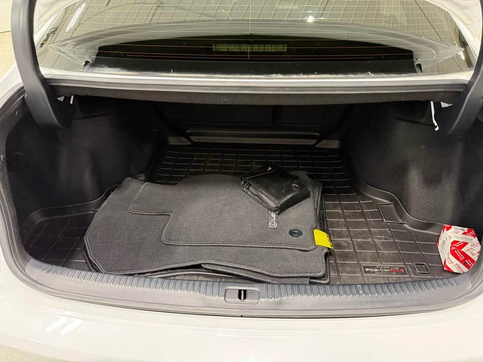 2017 Lexus IS 3rd Gen - Image 8 of 19