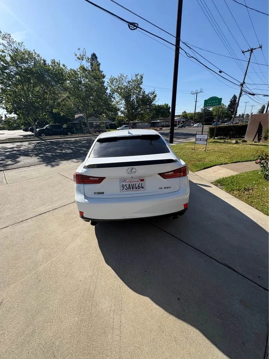 2017 Lexus IS 3rd Gen - Image 5 of 10