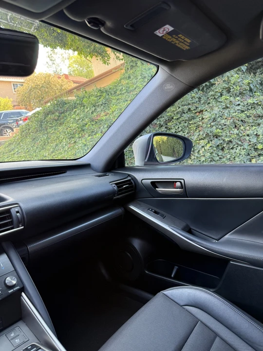 2017 Lexus IS 3rd Gen - Image 11 of 17