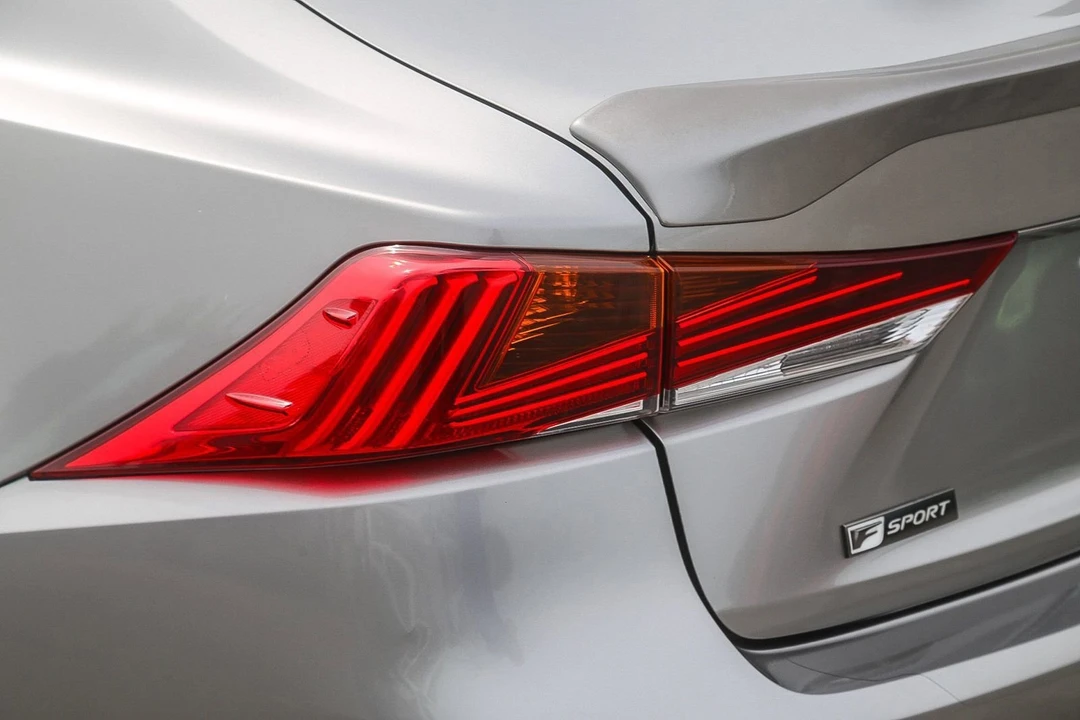 2017 Lexus IS 3rd Gen - Image 8 of 21
