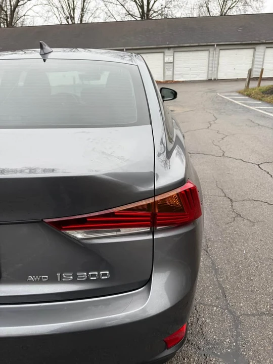 2017 Lexus IS 3rd Gen - Image 7 of 11