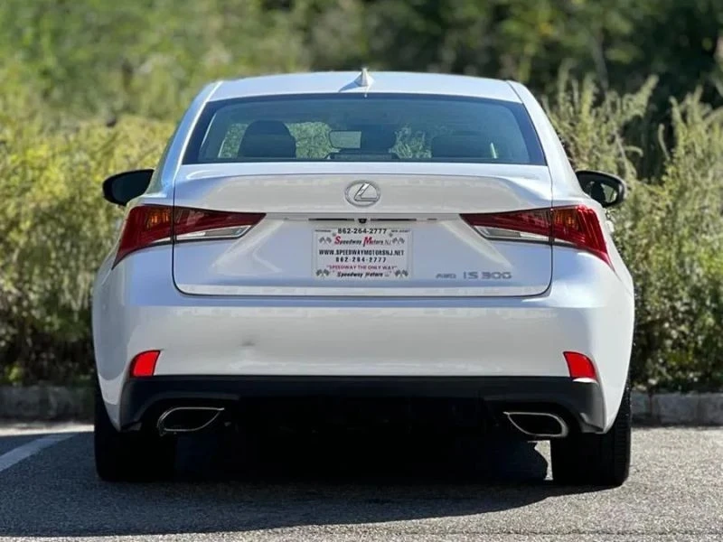 2017 Lexus IS 3rd Gen - Image 7 of 12