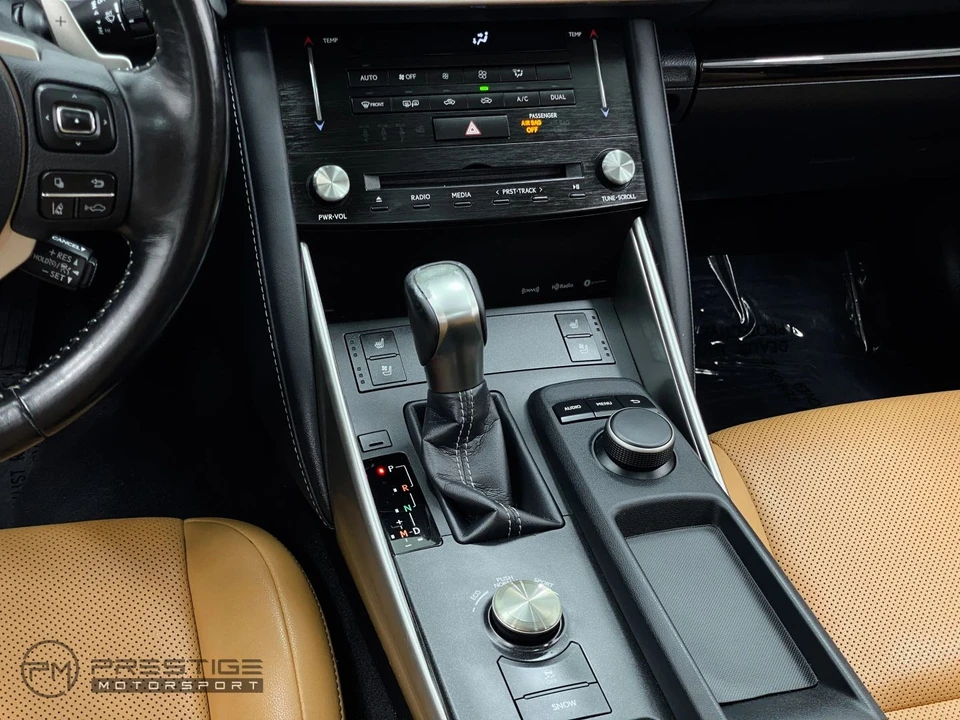 2017 Lexus IS 3rd Gen - Image 23 of 31