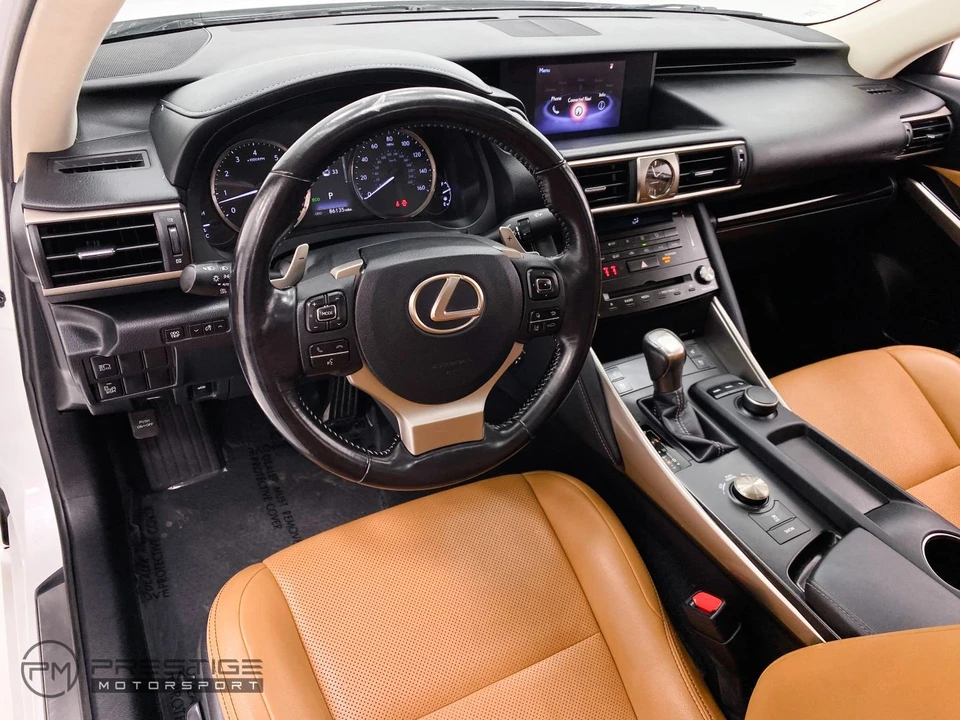 2017 Lexus IS 3rd Gen - Image 18 of 31