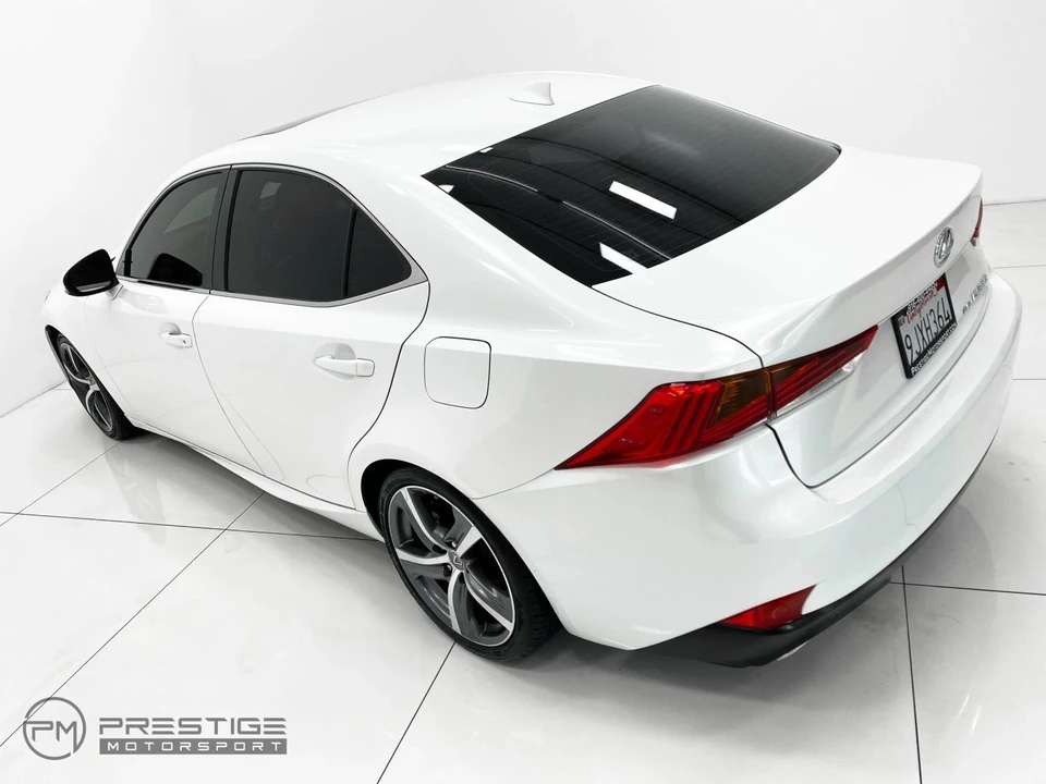 2017 Lexus IS 3rd Gen - Image 26 of 31