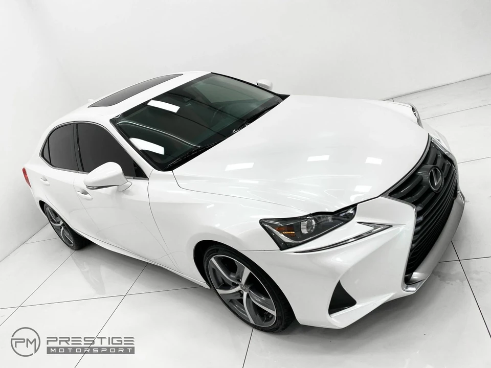 2017 Lexus IS 3rd Gen - Image 25 of 31
