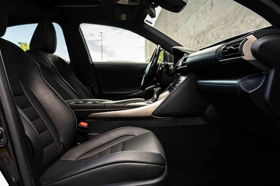 2017 Lexus IS 3rd Gen - Image 16 of 20