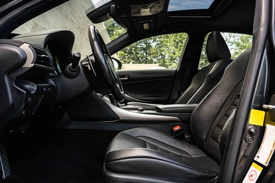 2017 Lexus IS 3rd Gen - Image 18 of 20