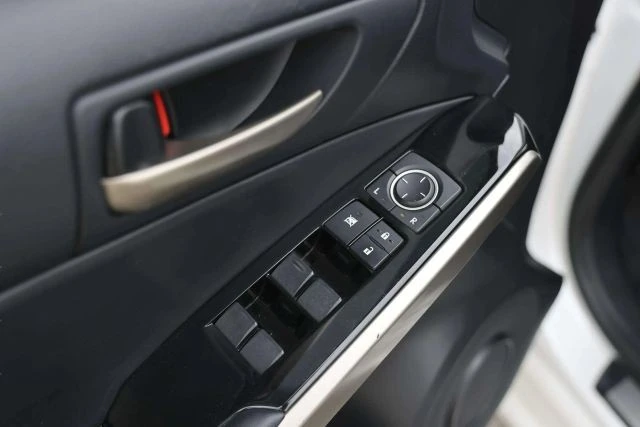 2017 Lexus IS 3rd Gen - Image 15 of 21