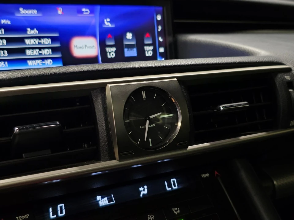 2017 Lexus IS 3rd Gen - Image 25 of 31