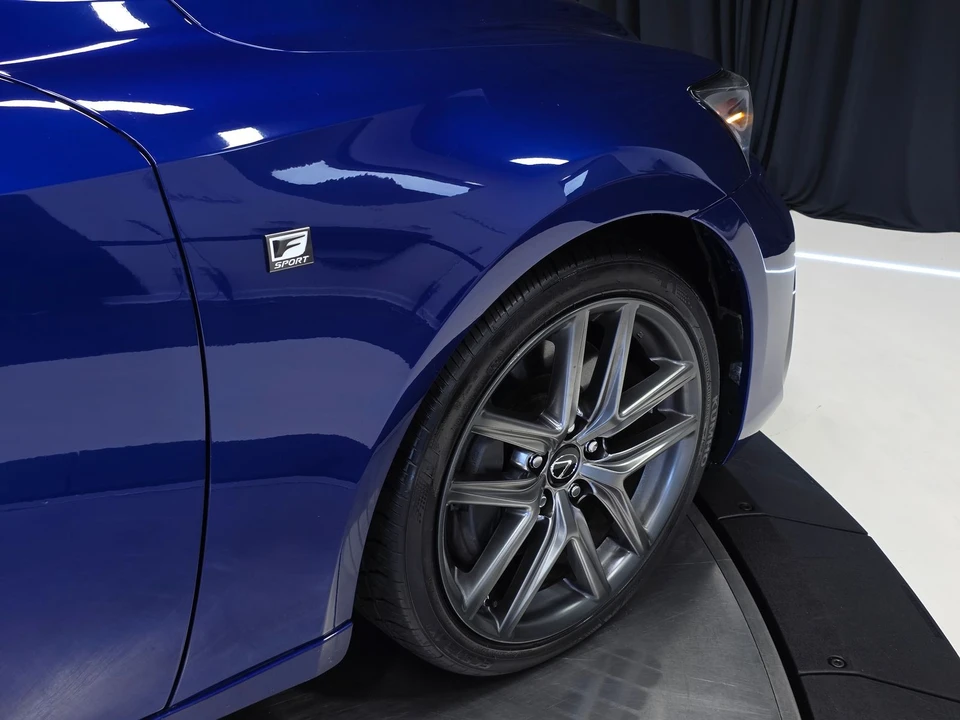 2017 Lexus IS 3rd Gen - Image 4 of 31
