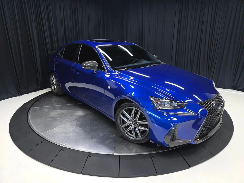 2017 Lexus IS 3rd Gen - Image 16 of 31