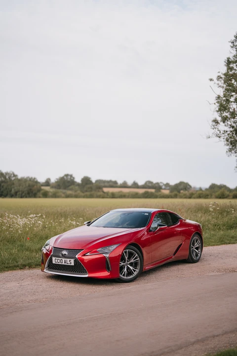 2017 Lexus LC - Image 14 of 31