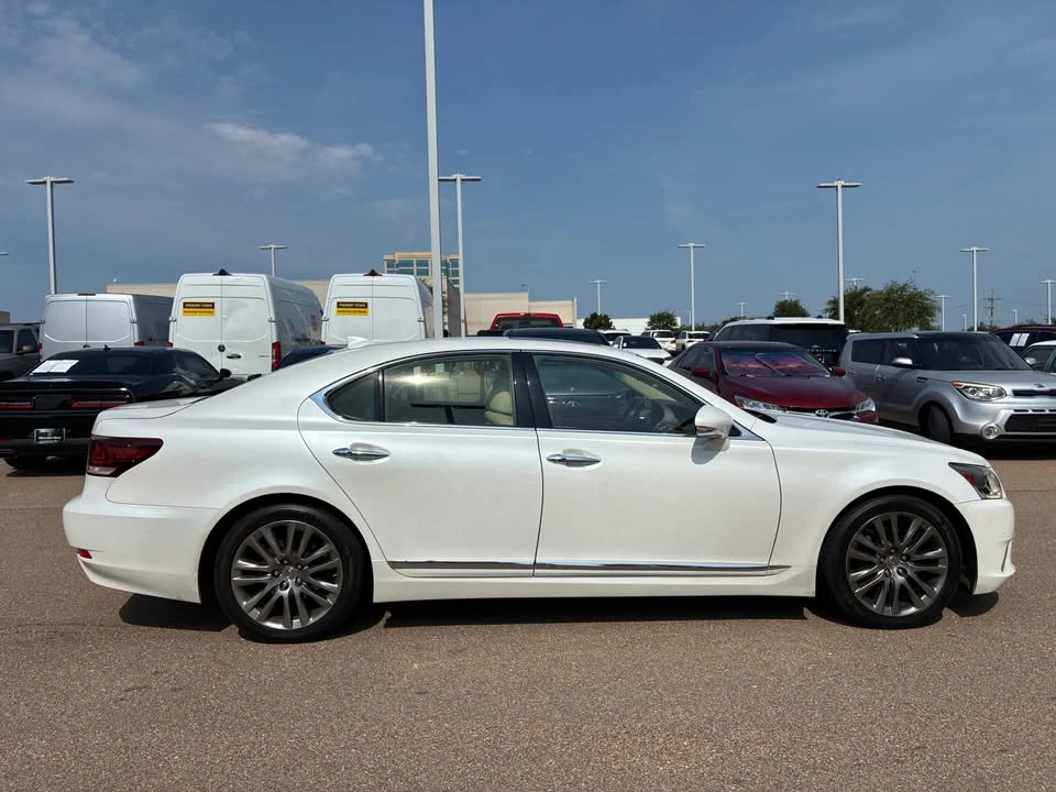 2017 Lexus LS 4th Gen - Image 6 of 8