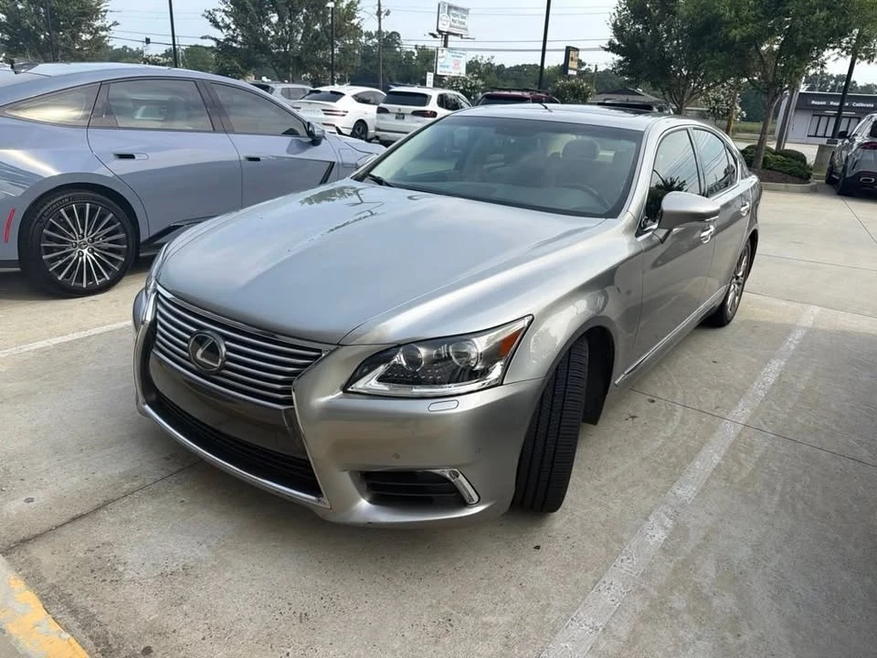2017 Lexus LS 4th Gen - Image 3 of 9