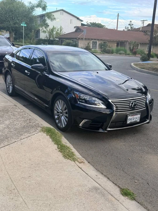2017 Lexus LS 4th Gen - Image 3 of 9