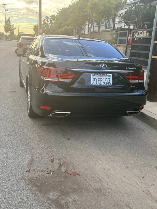 2017 Lexus LS 4th Gen - Image 4 of 9