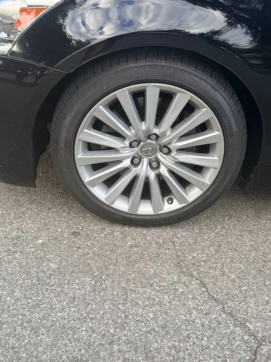 2017 Lexus LS 4th Gen - Image 5 of 9