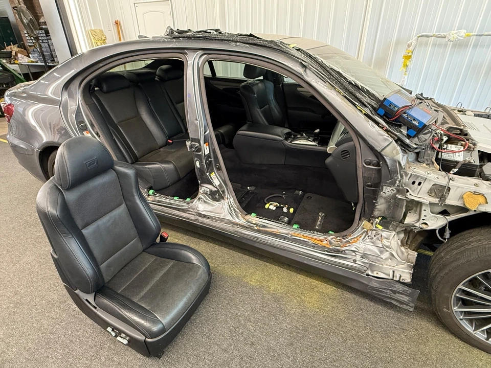 2017 Lexus LS 4th Gen - Image 9 of 20