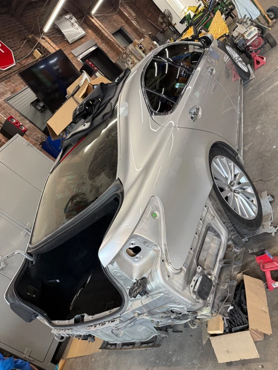 2017 Lexus LS 4th Gen - Image 11 of 20