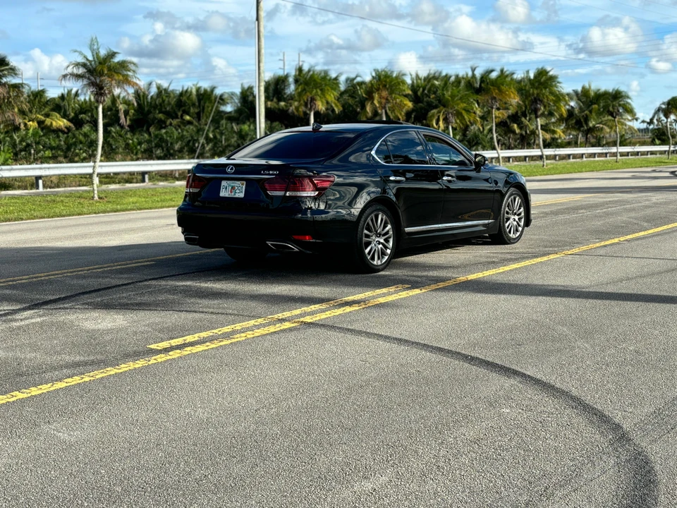2017 Lexus LS 4th Gen - Image 20 of 31