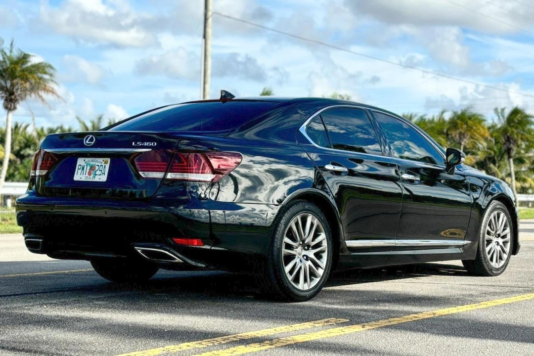 2017 Lexus LS 4th Gen - Image 4 of 31