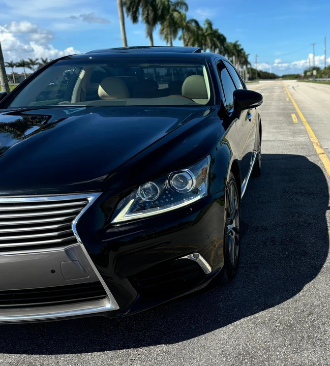 2017 Lexus LS 4th Gen - Image 31 of 31