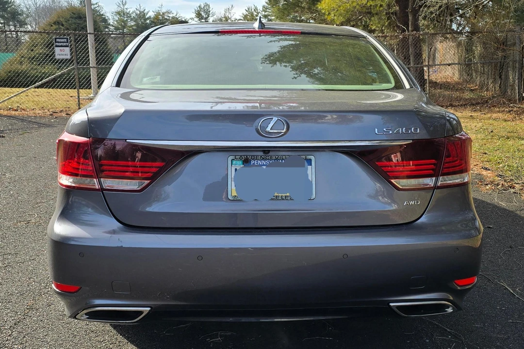 2017 Lexus LS 4th Gen - Image 5 of 31