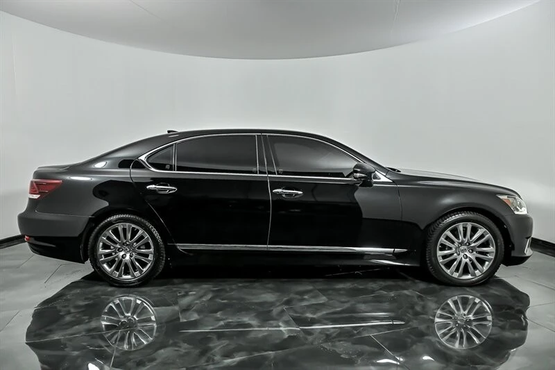 2017 Lexus LS 4th Gen - Image 10 of 31