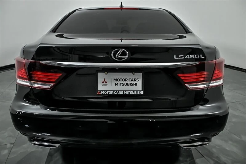 2017 Lexus LS 4th Gen - Image 8 of 31