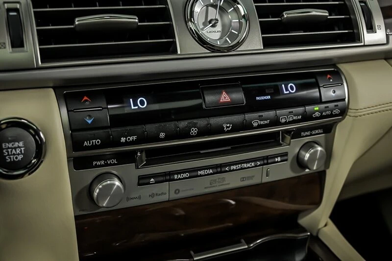 2017 Lexus LS 4th Gen - Image 30 of 31
