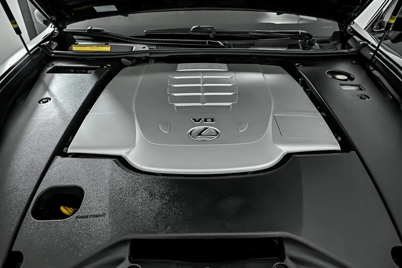 2017 Lexus LS 4th Gen - Image 12 of 31