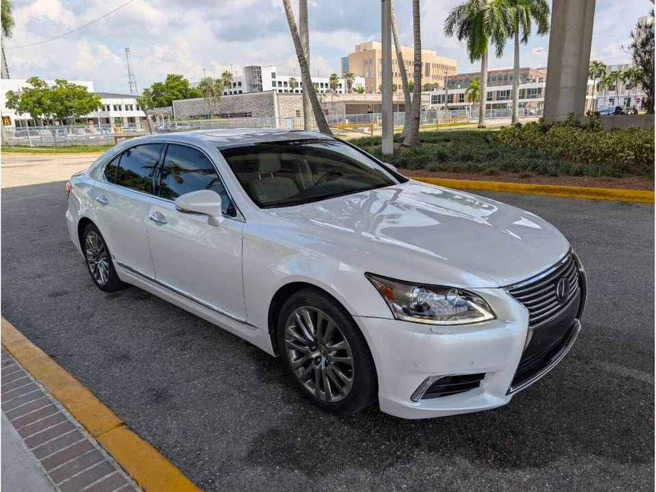 2017 Lexus LS 4th Gen - Image 4 of 20